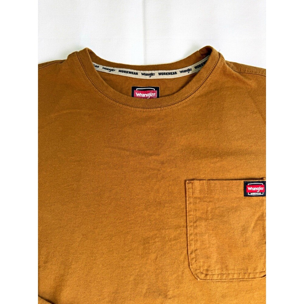 Wrangler Workwear Men's M Regular Crew Neck Long Sleeve Brown Cotton Pocket Tee